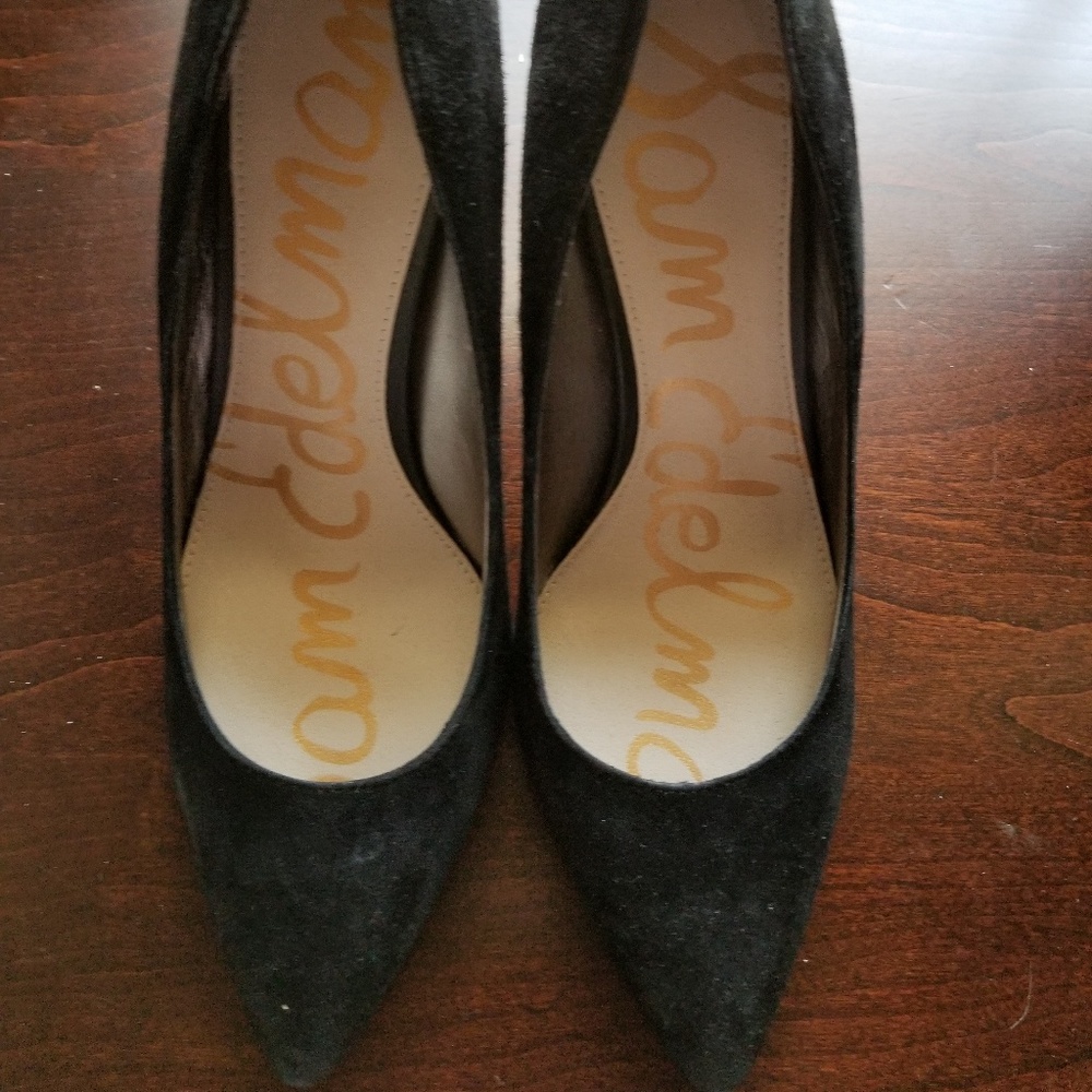 Sam Edelman suede pumps